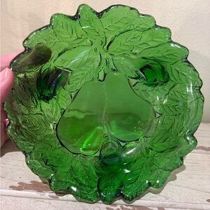 Indiana Tiara Glass Avocado Sweet Pear Three Toed Nappy Bowl Emerald Green